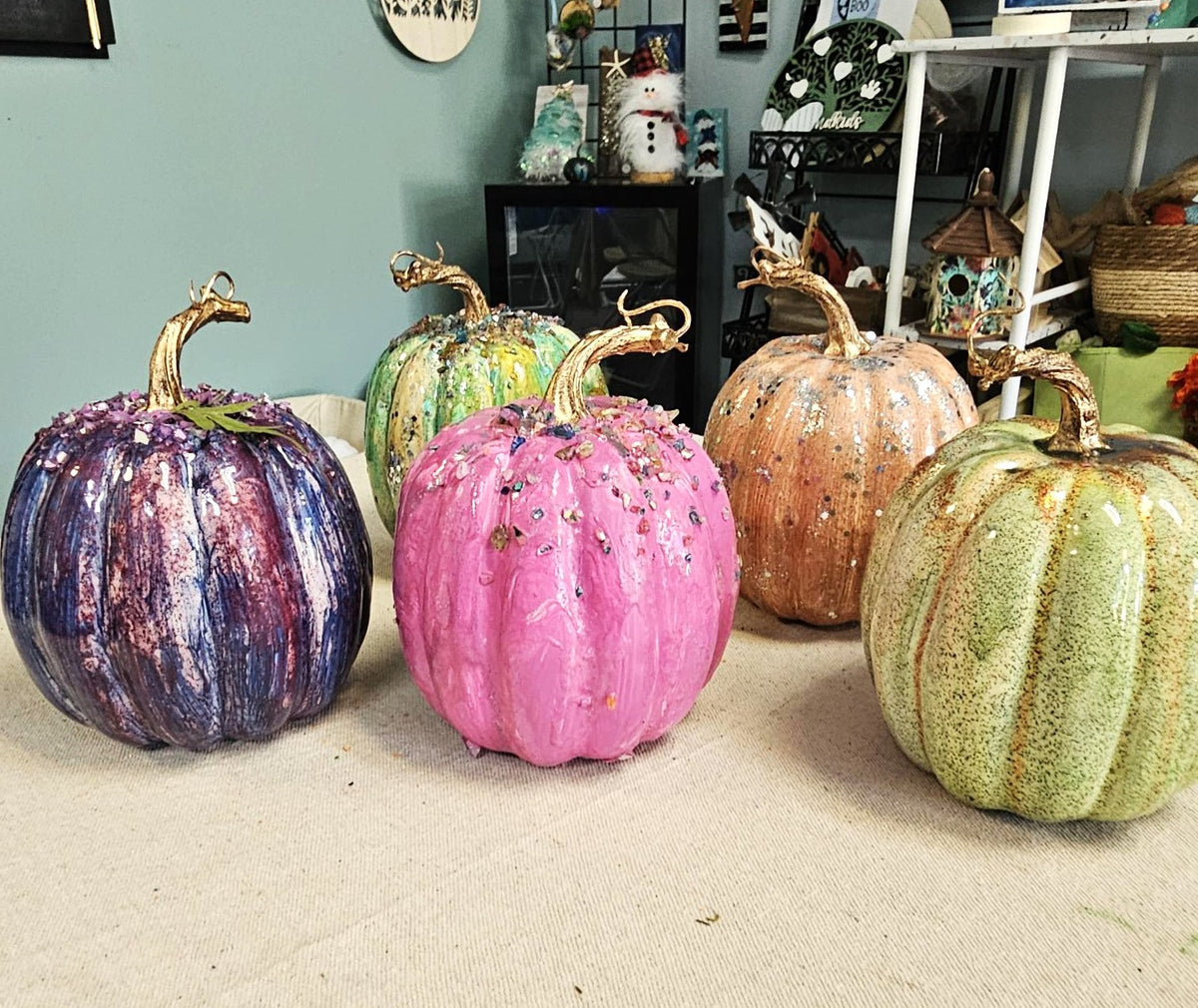 Oct. 15th | Pumpkin Resin Pouring