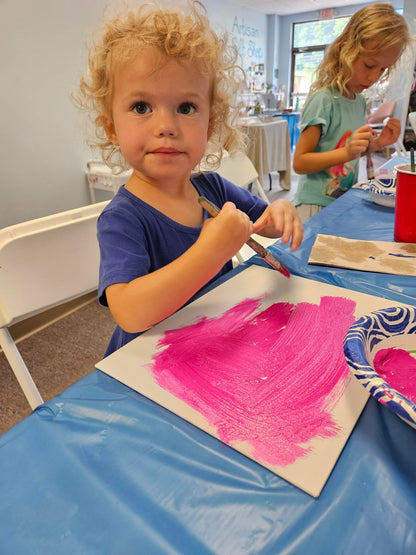Toddlers & Crafts Fridays