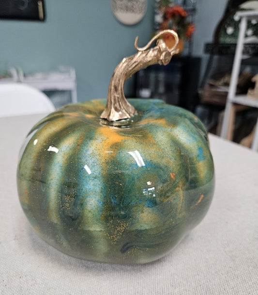 Aug 23 & Sept. 10 | Pumpkin Resin Pouring